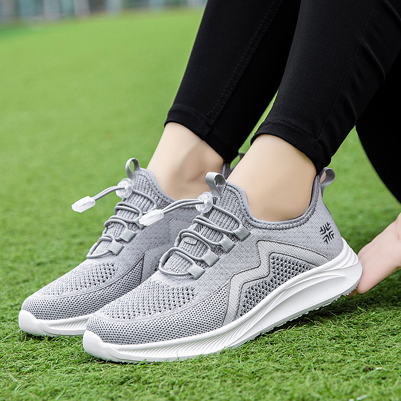 Summer Old Beijing Cloth Shoes Women'S Mesh Shoes Middle-Aged And Elderly Mesh Breathable Mom'S Shoes Sports And Leisure Old Ladies' Shoes