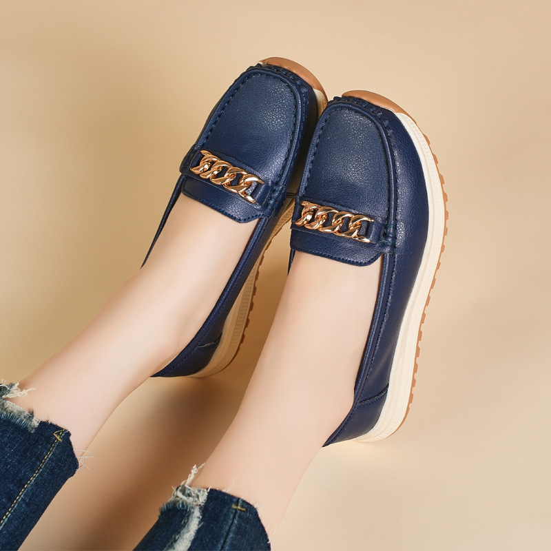 Foreign Trade Large Size Spring And Autumn Versatile Casual Shoes Comfortable Shallow Mouth Beanie Shoes Women'S Fashion Flat Bottom Slip-On Mom Shoes