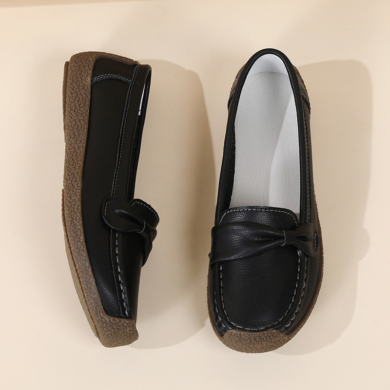 Large Size Cross-Border Comfortable Mother'S Shoes Single Shoes For Middle-Aged And Elderly People Comfortable And Not Tiring Feet Leather Shoes Lightweight Spring And Autumn Loafers