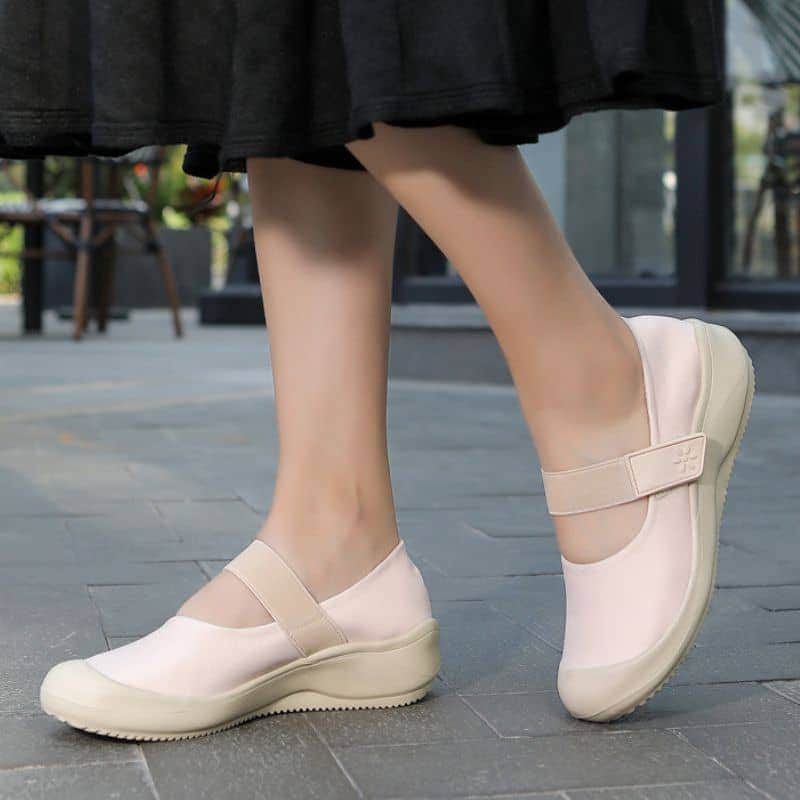 Women's Hook and Loop Orthopedic Casual Shoes