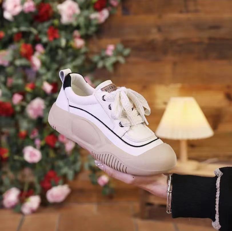 2026 Retro Genuine Leather Women's Shoes Light Sports Casual Shoes