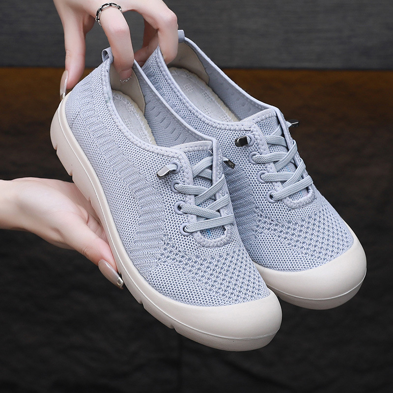 2025 Old Beijing Breathable Soft Soled Lightweight Women'S Shoes Comfortable One-Step Lazy Shoes Non-Slip Walking Mom Cloth Shoes