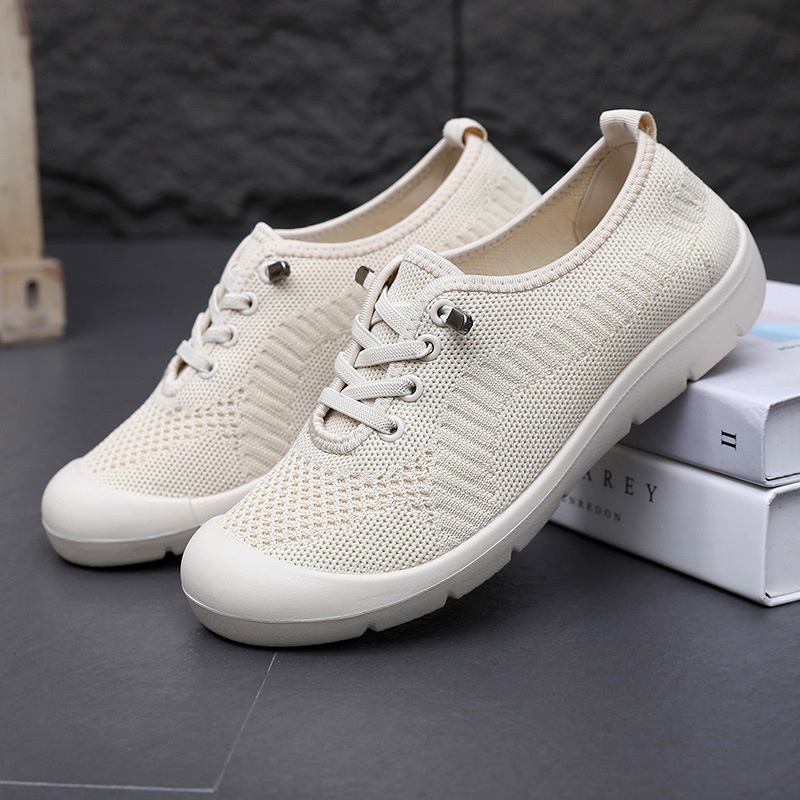 2025 Old Beijing Breathable Soft Soled Lightweight Women'S Shoes Comfortable One-Step Lazy Shoes Non-Slip Walking Mom Cloth Shoes