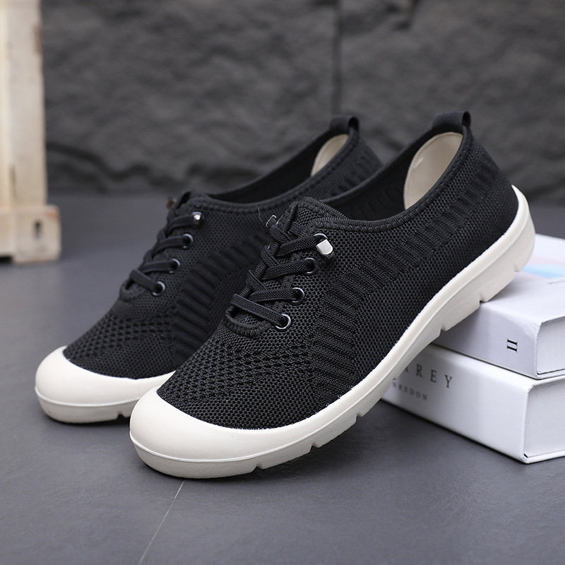 2025 Old Beijing Breathable Soft Soled Lightweight Women'S Shoes Comfortable One-Step Lazy Shoes Non-Slip Walking Mom Cloth Shoes