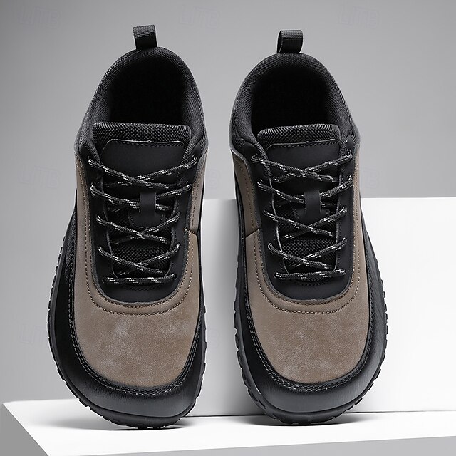 Green and Black Men's Outdoor Hiking Shoes with Lace-Up Closure and Rugged Sole – Ideal for Adventure Seekers, Casual Outdoor Activities and Everyday Fashion