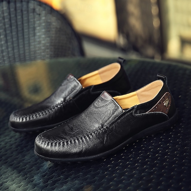 Men's Casual Brown Loafers with Soft Faux Leather Upper, Hand-Stitched Detailing, and Durable Rubber Sole - Perfect for Everyday Wear and Outdoor Activities