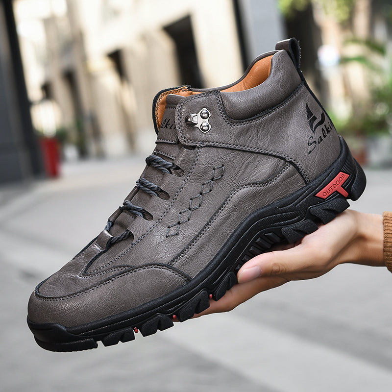 ⏰Limited-Time 70% OFF – Men's Orthopedic Handmade Leather Driving Boots–Pressure Relief, Waterproof, Slip-Resistant, Wide Toe, Arch&Ankle Support for Everyday & Travel