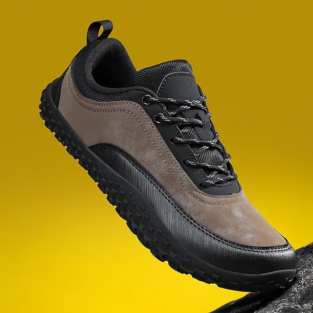 Green and Black Men's Outdoor Hiking Shoes with Lace-Up Closure and Rugged Sole – Ideal for Adventure Seekers, Casual Outdoor Activities and Everyday Fashion