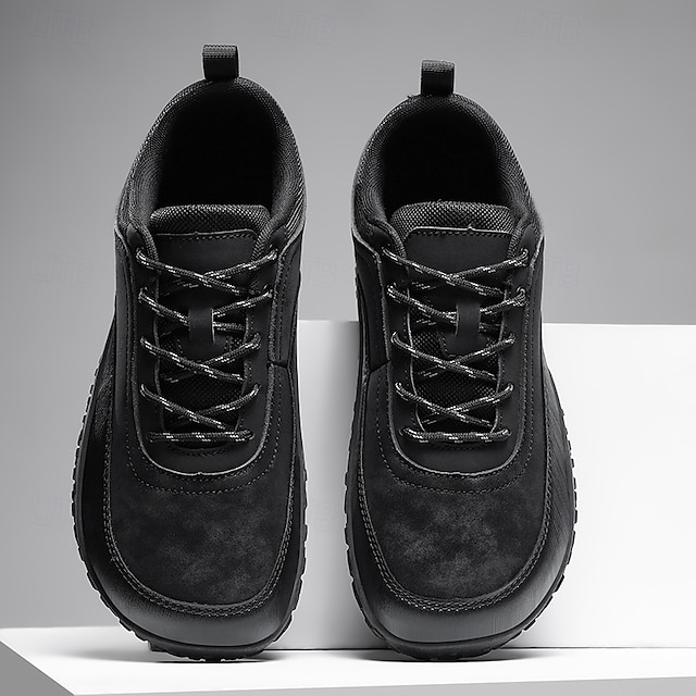 Green and Black Men's Outdoor Hiking Shoes with Lace-Up Closure and Rugged Sole – Ideal for Adventure Seekers, Casual Outdoor Activities and Everyday Fashion