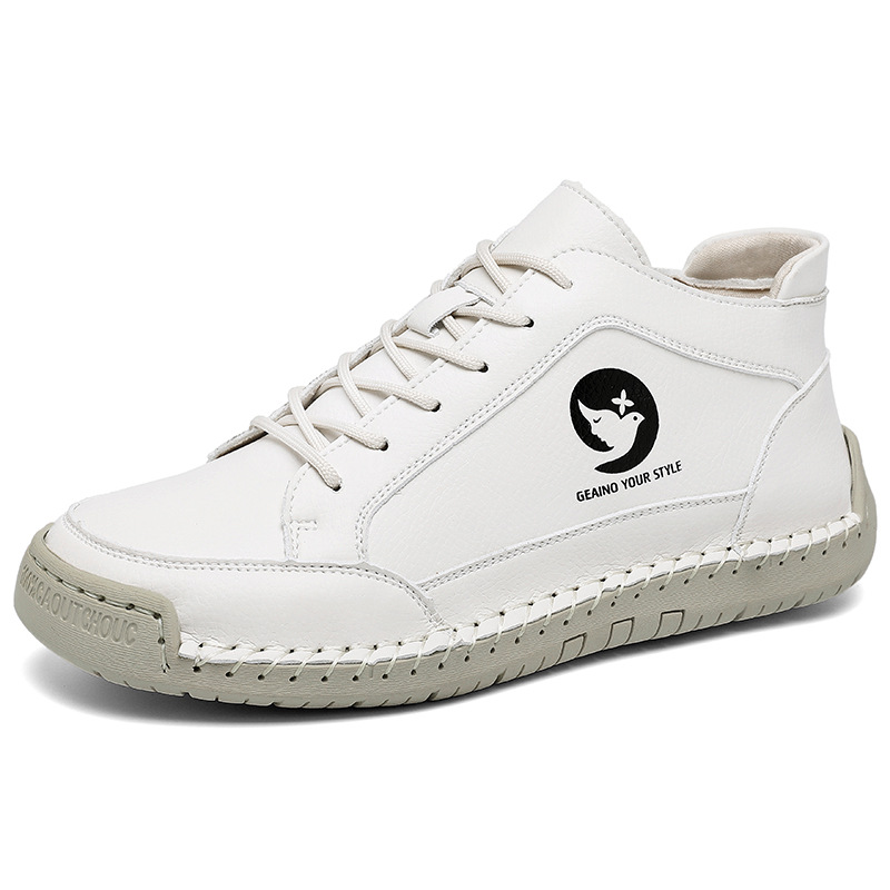 Women's Red and White Casual Walking Sneakers – Soft Flexible Sole, Retro Sport Style, Ideal for Holiday Outfits, Daily Errands, Outdoor Strolls and Christmas-Themed Looks