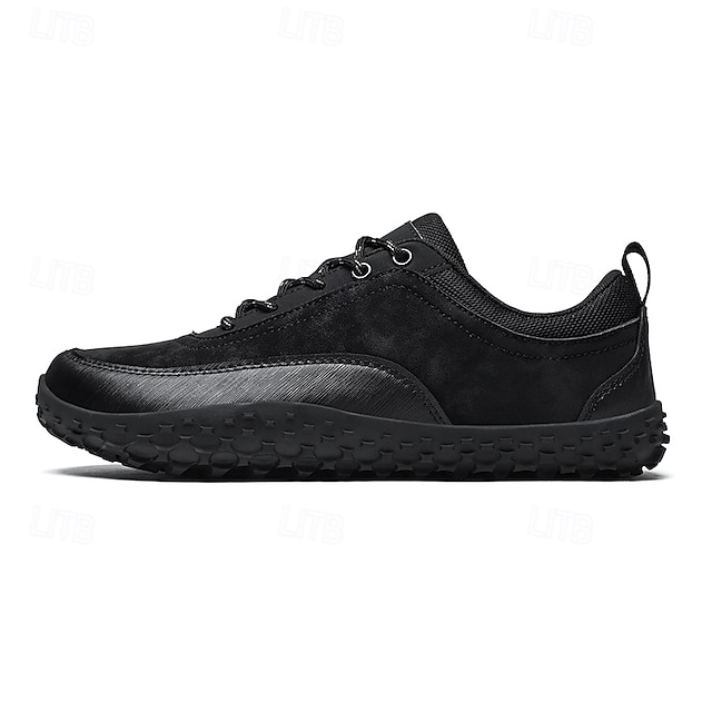 Green and Black Men's Outdoor Hiking Shoes with Lace-Up Closure and Rugged Sole – Ideal for Adventure Seekers, Casual Outdoor Activities and Everyday Fashion