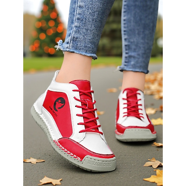 Women's Red and White Casual Walking Sneakers – Soft Flexible Sole, Retro Sport Style, Ideal for Holiday Outfits, Daily Errands, Outdoor Strolls and Christmas-Themed Looks