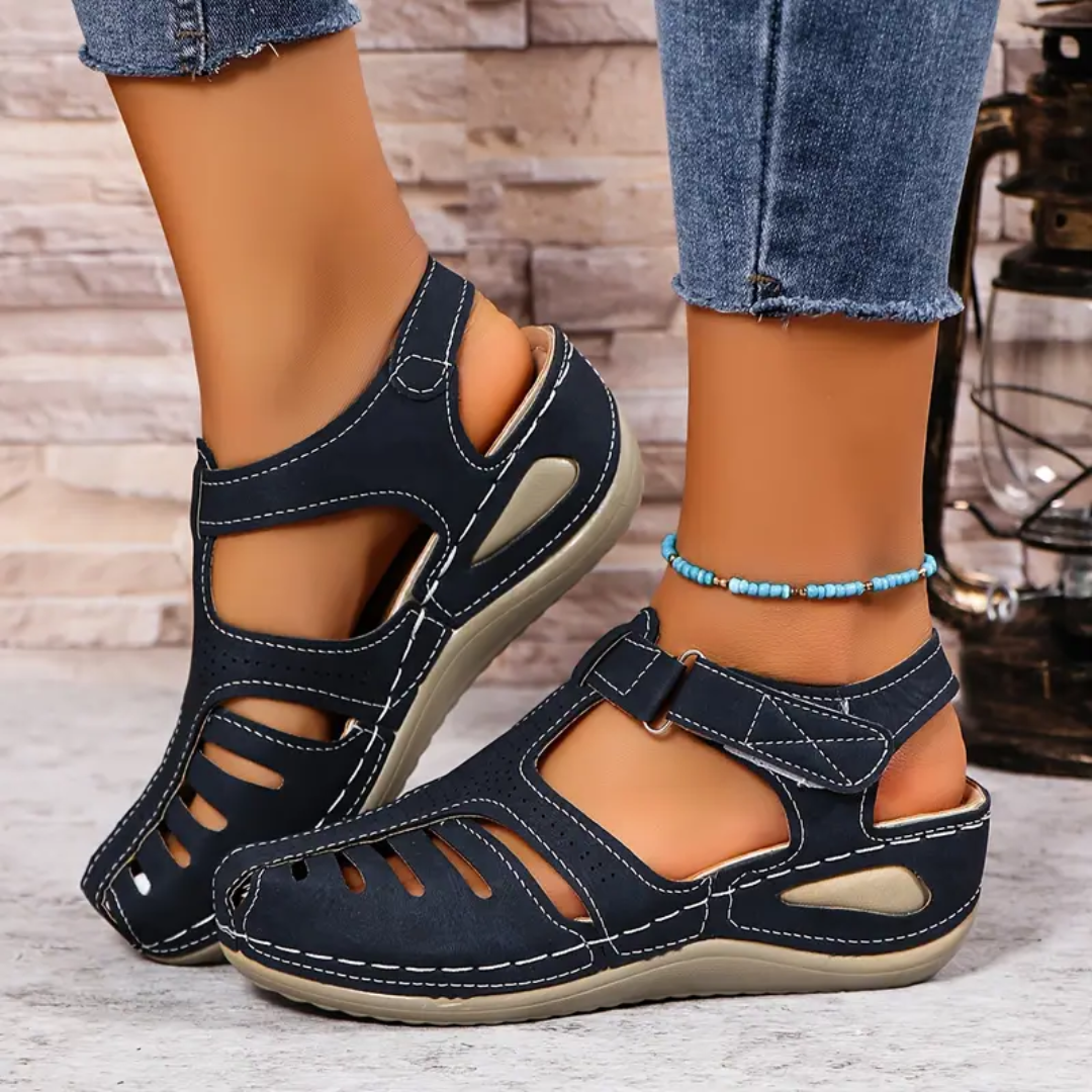 🔥 Verkaufsschlager! Ergonomische Sandalen mit geschlossener Zehe, Bogenstütze, bequem und strapazierfähig im Alltag.