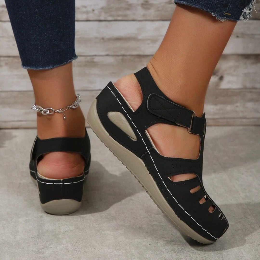 🔥 Verkaufsschlager! Ergonomische Sandalen mit geschlossener Zehe, Bogenstütze, bequem und strapazierfähig im Alltag.