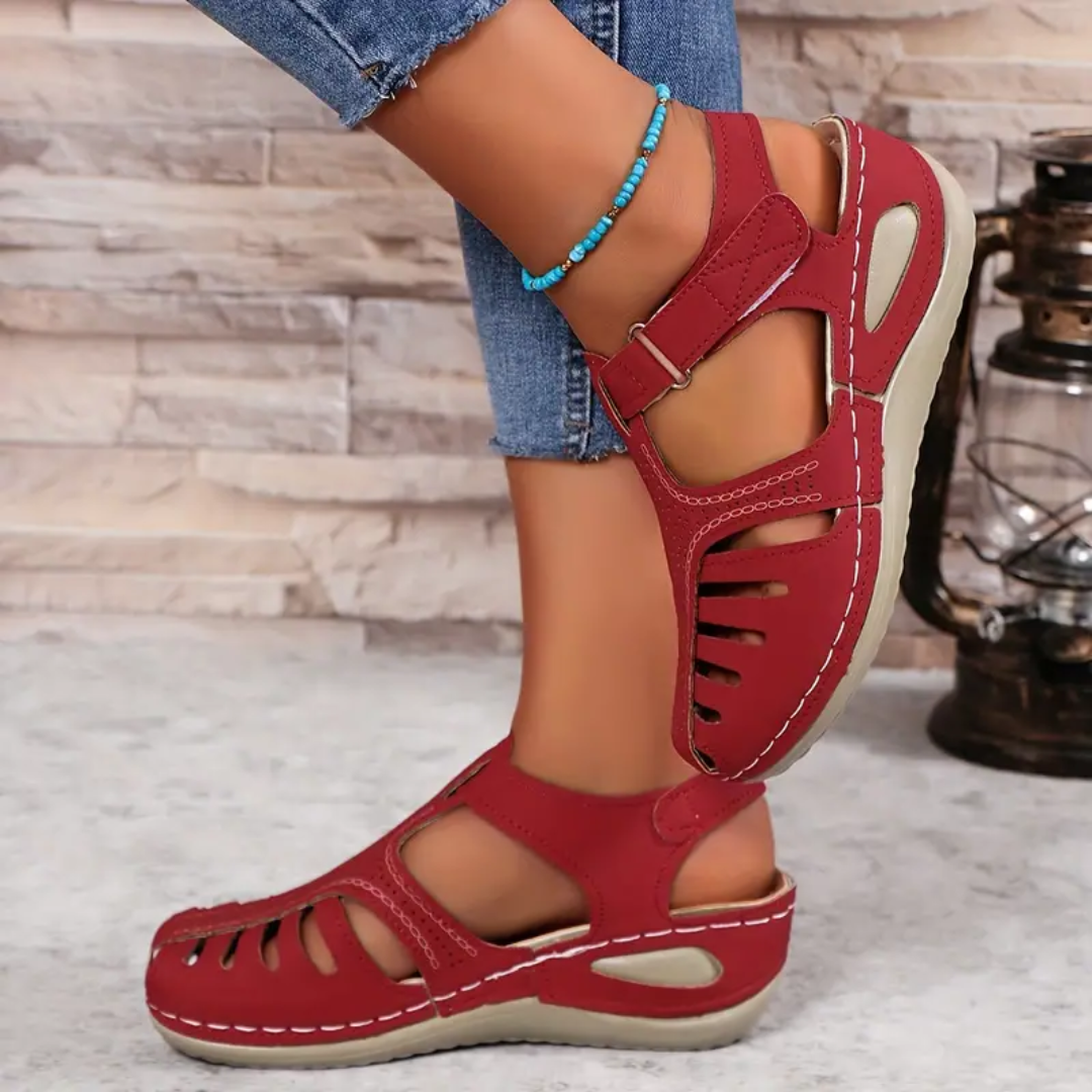 🔥 Verkaufsschlager! Ergonomische Sandalen mit geschlossener Zehe, Bogenstütze, bequem und strapazierfähig im Alltag.