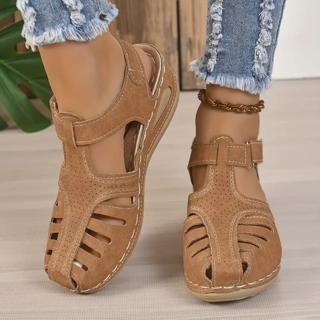 🔥 Verkaufsschlager! Ergonomische Sandalen mit geschlossener Zehe, Bogenstütze, bequem und strapazierfähig im Alltag.