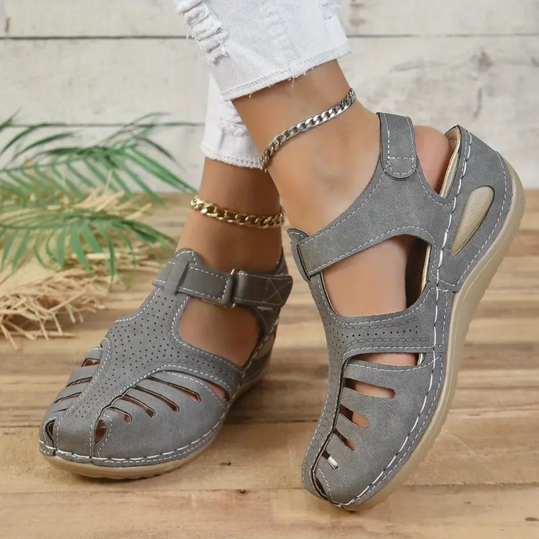 🔥 Verkaufsschlager! Ergonomische Sandalen mit geschlossener Zehe, Bogenstütze, bequem und strapazierfähig im Alltag.