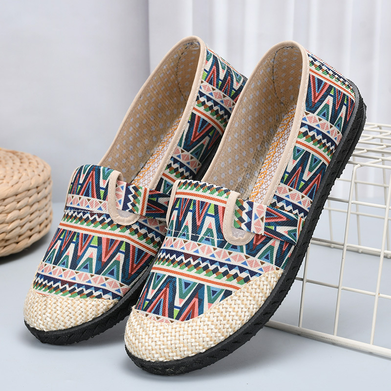 Beijing Cloth Shoes For Women, Middle-Aged And Elderly Mothers, Non-Slip Soft Soles, Tendon Soles, Canvas Work Embroidery