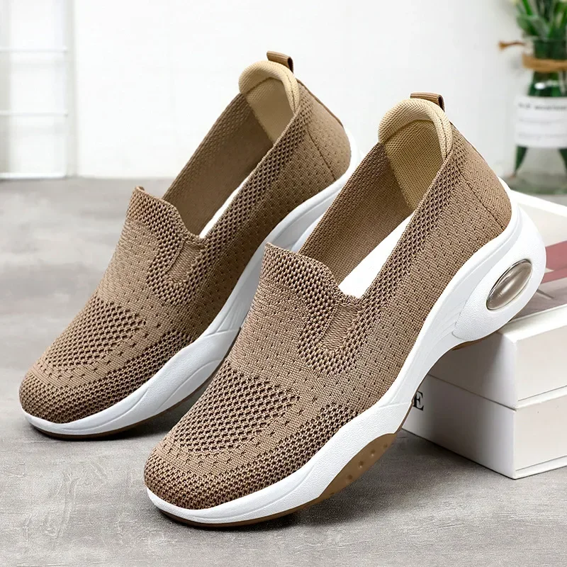 Women Casual Flat Breathable Knitted Sneakers Fashion Slip on Soft Bottom Walking Shoes
