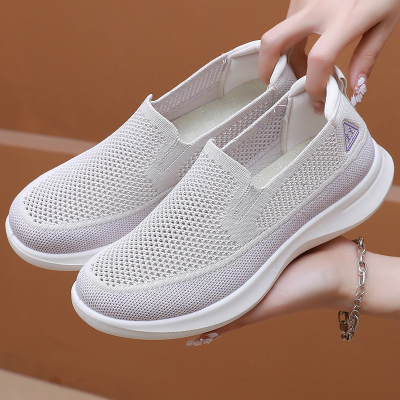 Shoes For Women 2026 Summer New Fashion Versatile Mom Shoes Casual Sports Soft Sole Breathable Slip-On Shoes