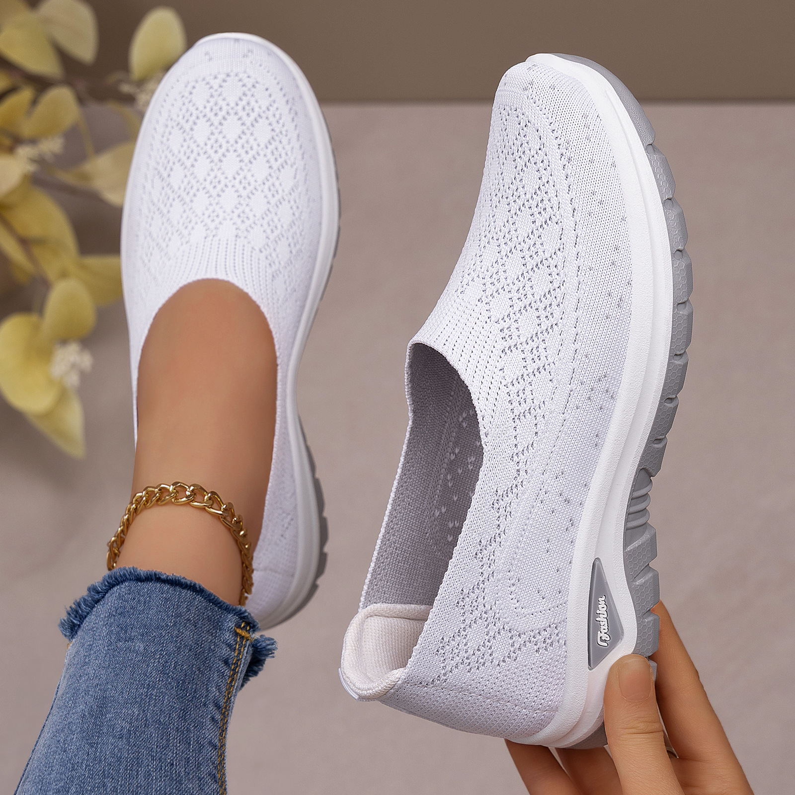 2026 New Women's Walking Shoes - Breathable, Non-Slip & Arch Support for Seniors