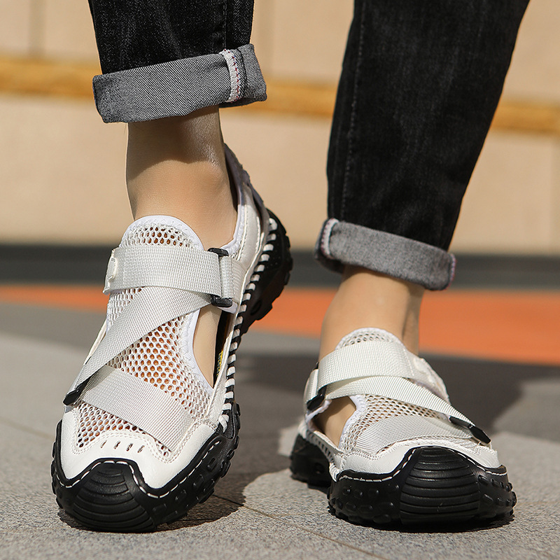 Men'S Casual Beach Outdoor Sandals Summer New Baotou Sandals Men'S Hand-Sewn Hollow Breathable Mesh Shoes