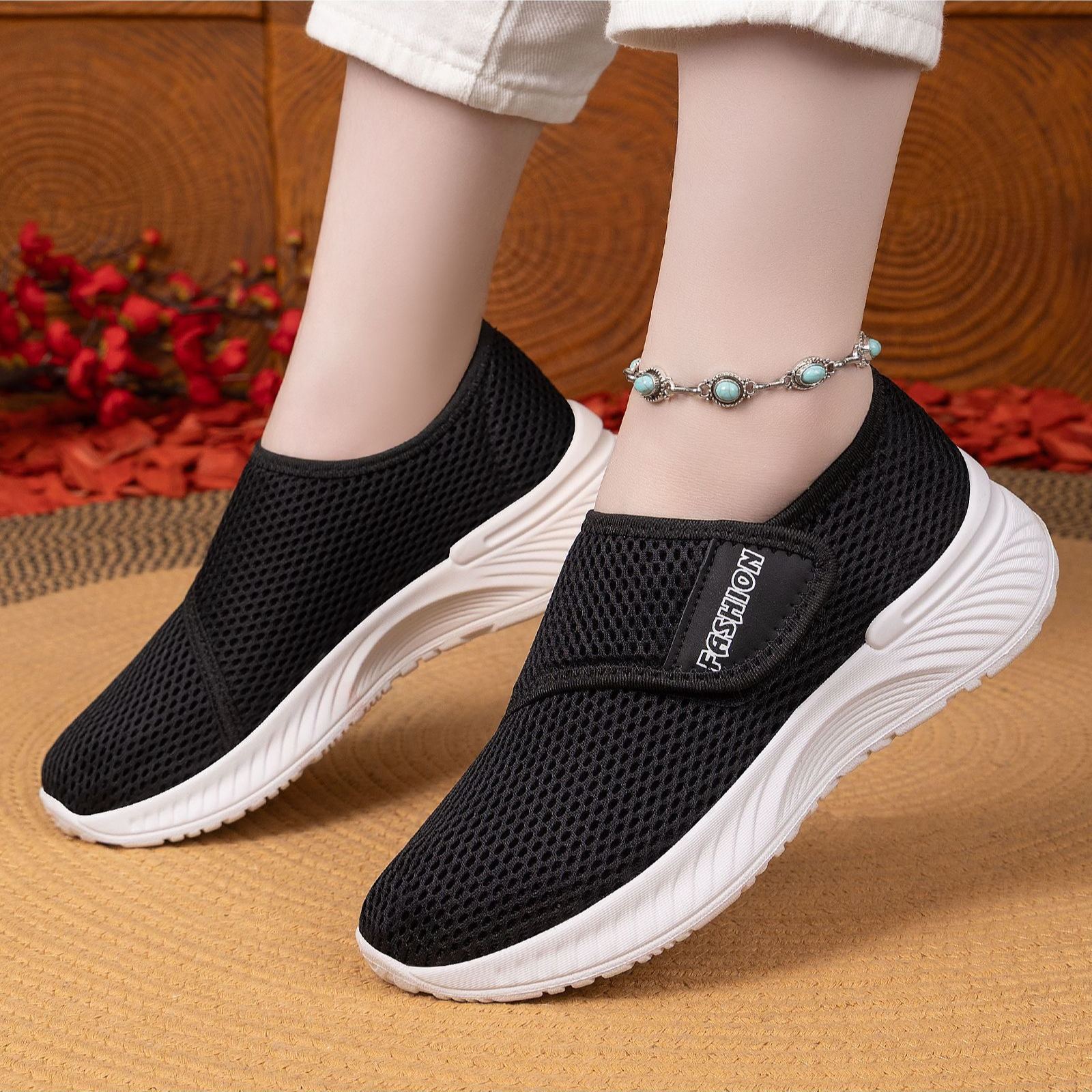 Mesh Shoes Cross-Border Women'S Casual Shoes Spring New Women'S Shoes Lazy Velcro Breathable Shoes Lightweight Walking Mom Shoes