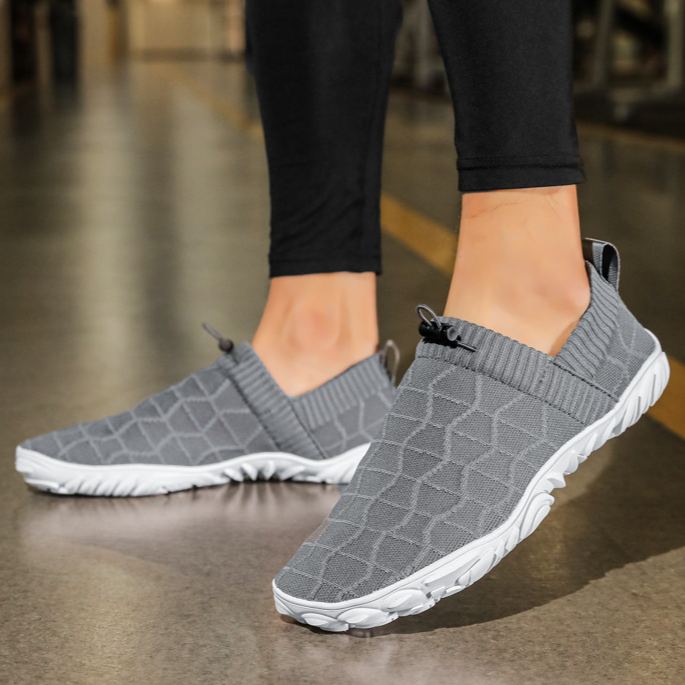 Versatile Barefoot Breathable Fly Knit Sports Shoes For Men And Women Outdoor Sports Running Exercise Absorbent Sweat Daily Walking Morning Exercise Shoes