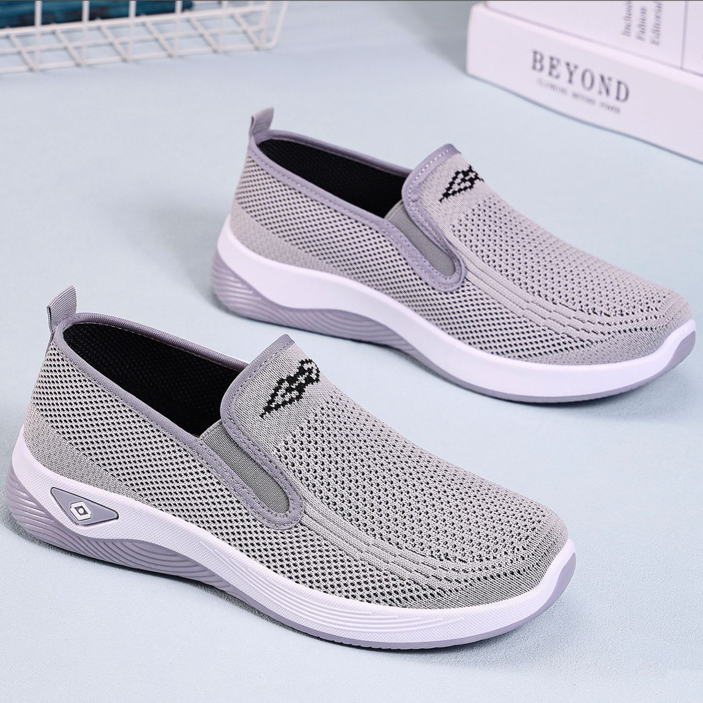 Women's Slip-On Walking Shoes - Breathable Mesh, Cushioned Sole for All-Day Comfort