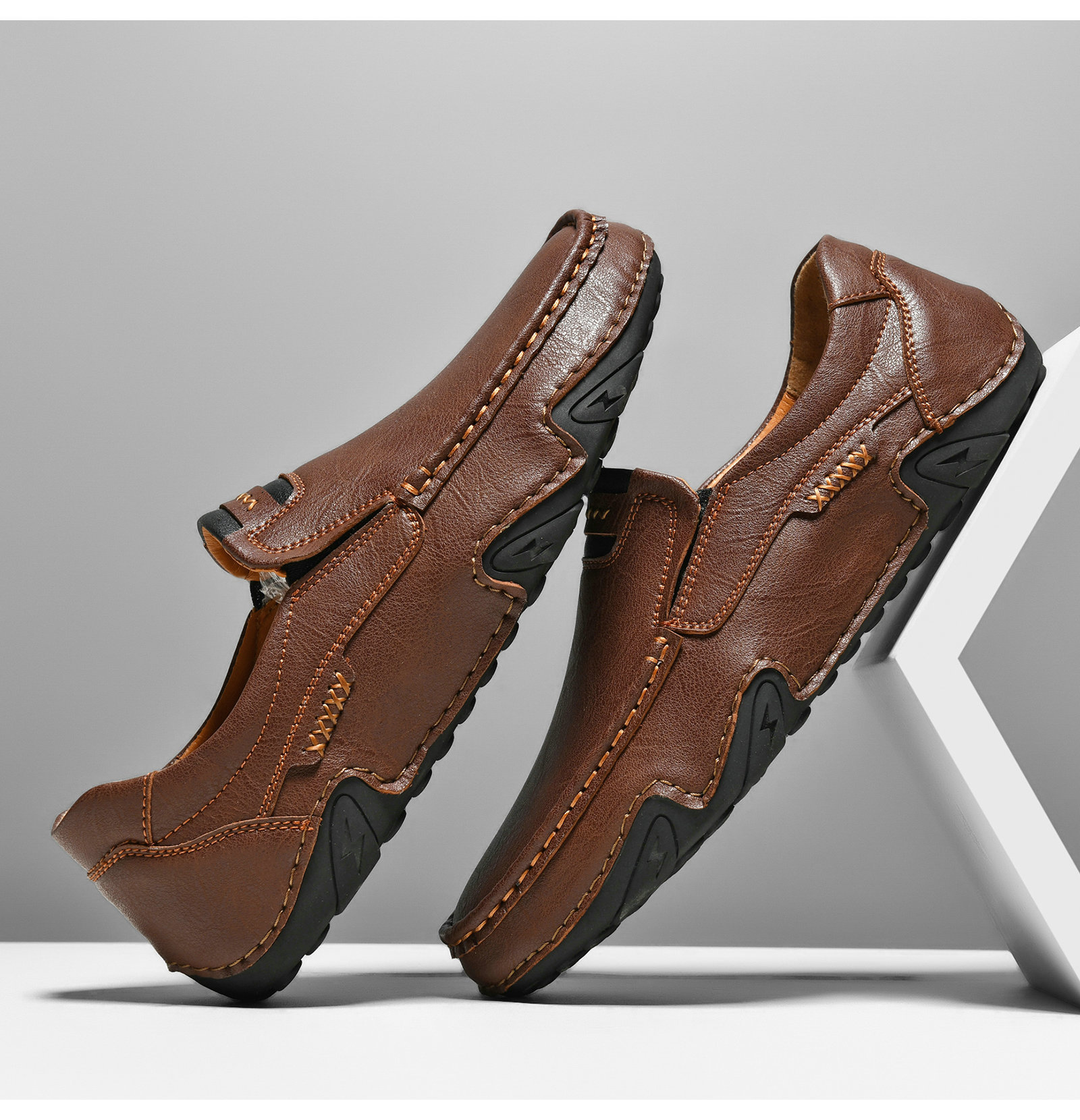 ⏰Letzter Tag: 50 % Rabatt! 🔥 Präzisionsgenähte Herren-Loafer aus echtem Leder | Schnürsenkelösenloses Design, ganztägiger Tragekomfort, geeignet für den Alltag.