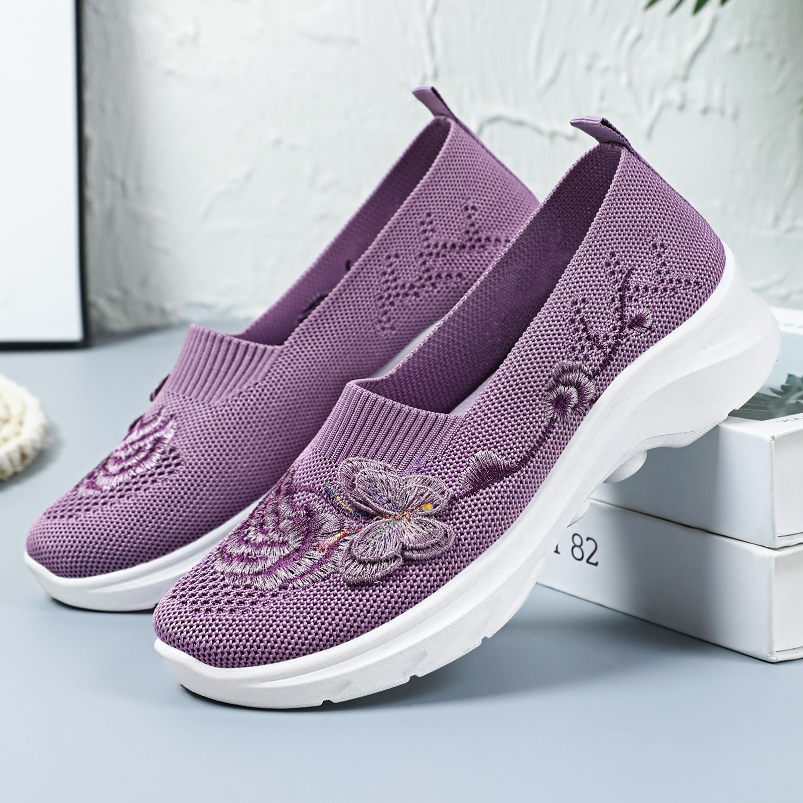Women's Butterfly Embroidered Loafers
