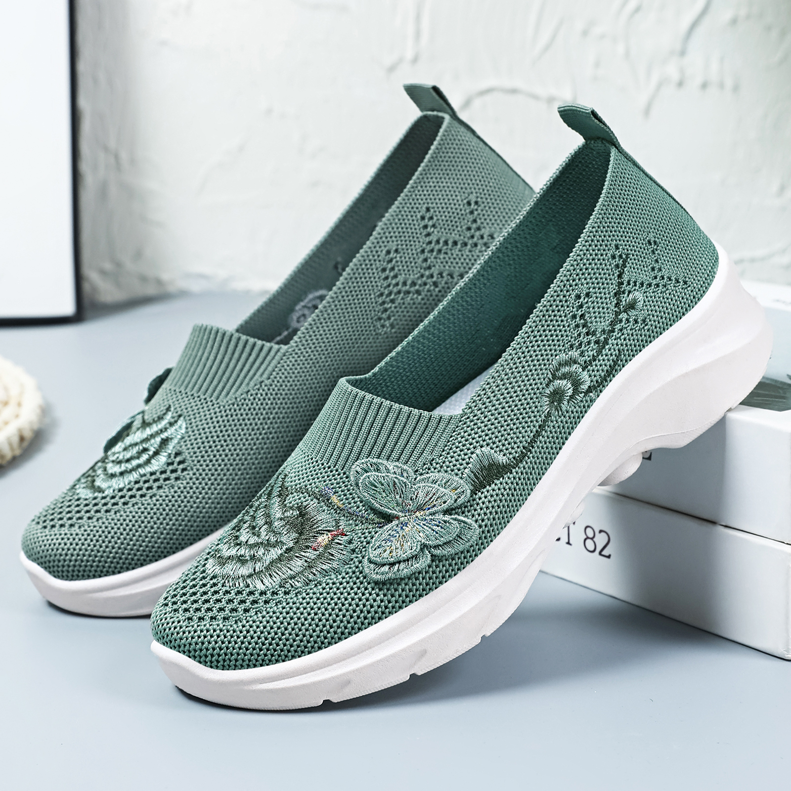 Women's Butterfly Embroidered Loafers
