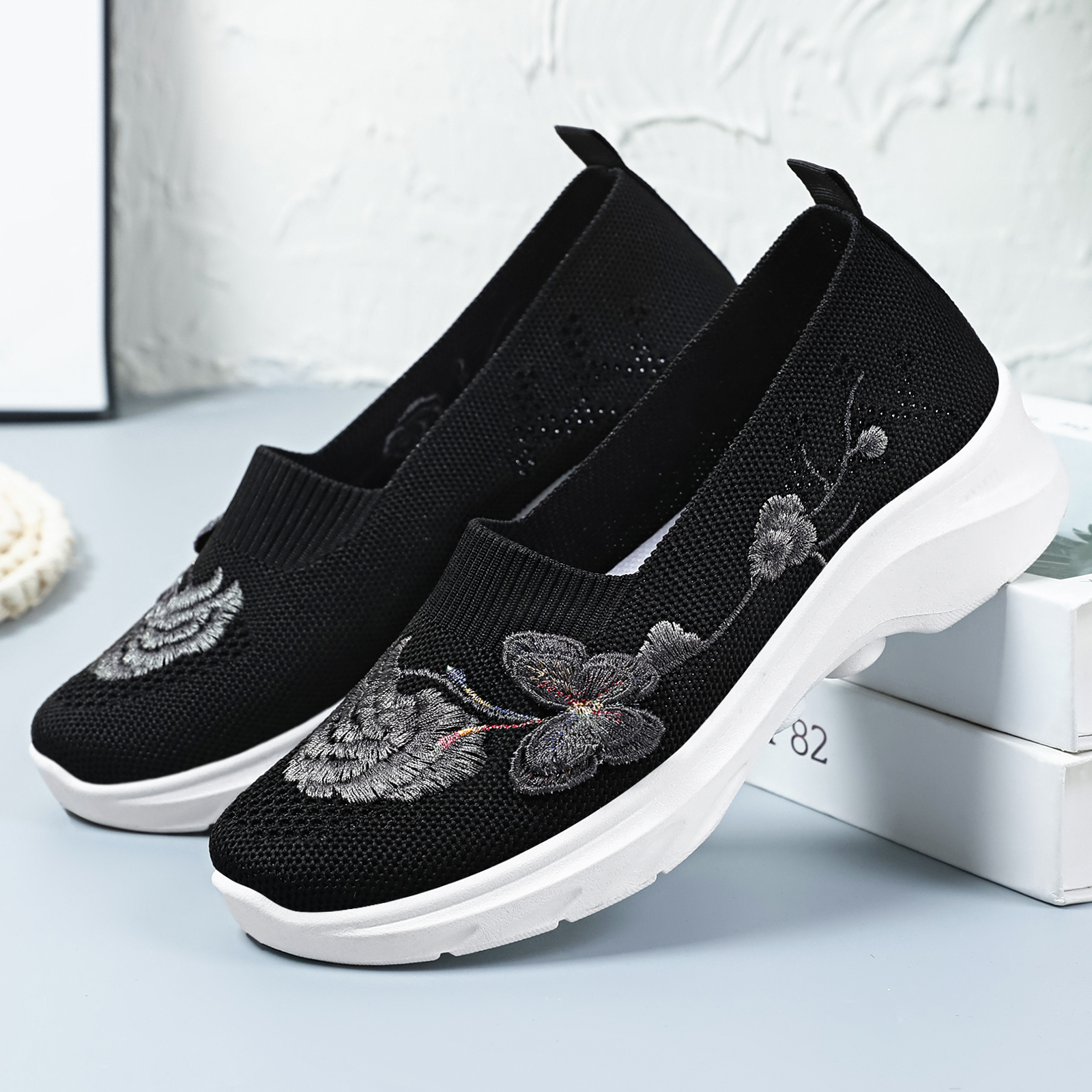 Women's Butterfly Embroidered Loafers