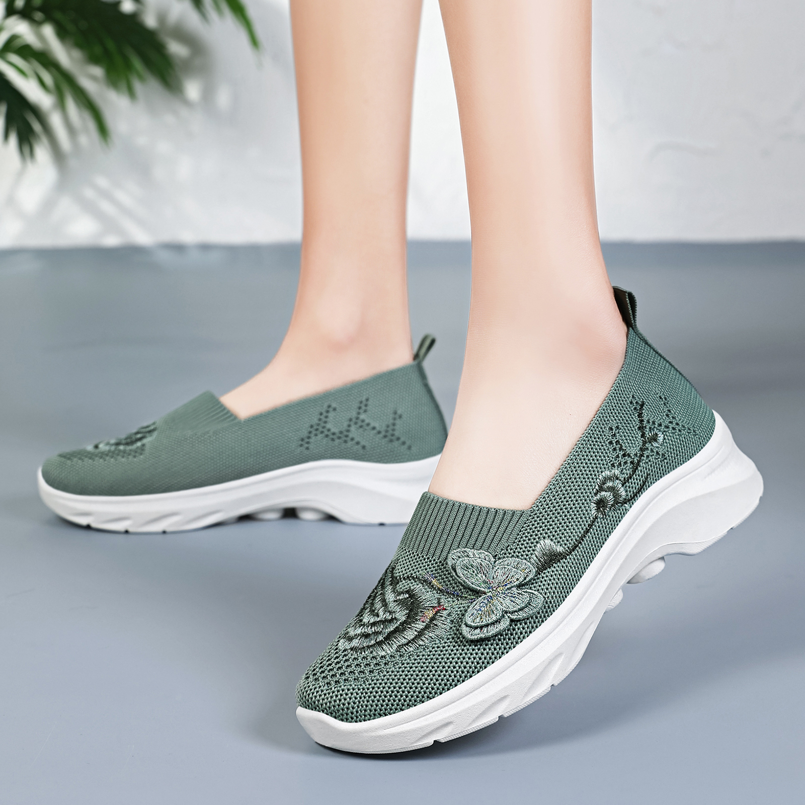 Women's Butterfly Embroidered Loafers