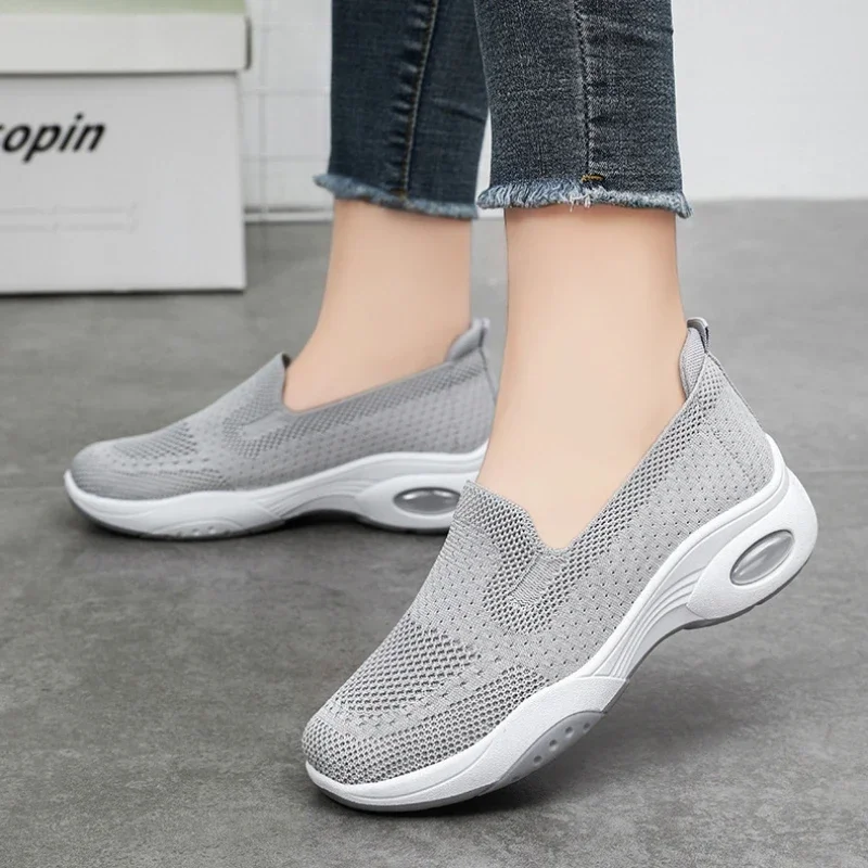 Women Casual Flat Breathable Knitted Sneakers Fashion Slip on Soft Bottom Walking Shoes