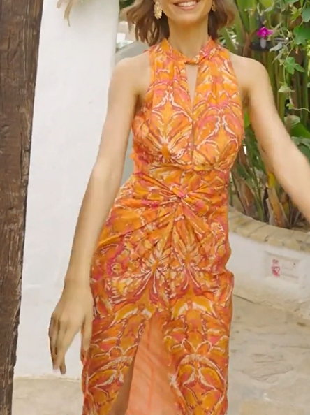 Cuello halter abertura estampada naranja