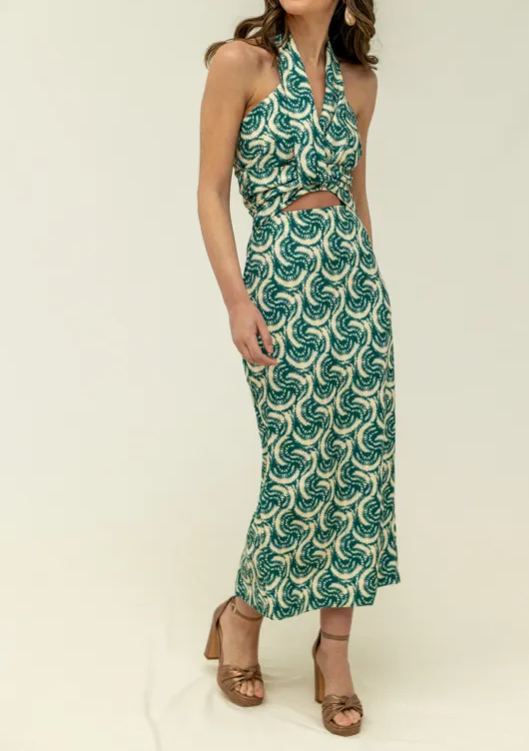 Cuello halter con aberturas verde estampado