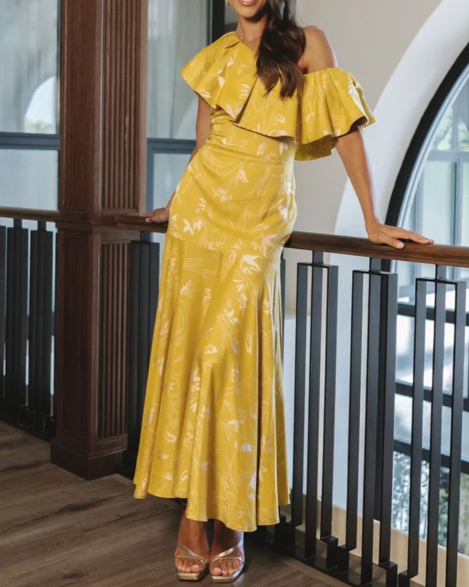 One-Shoulder Ruffled Mermaid Maxi Dress