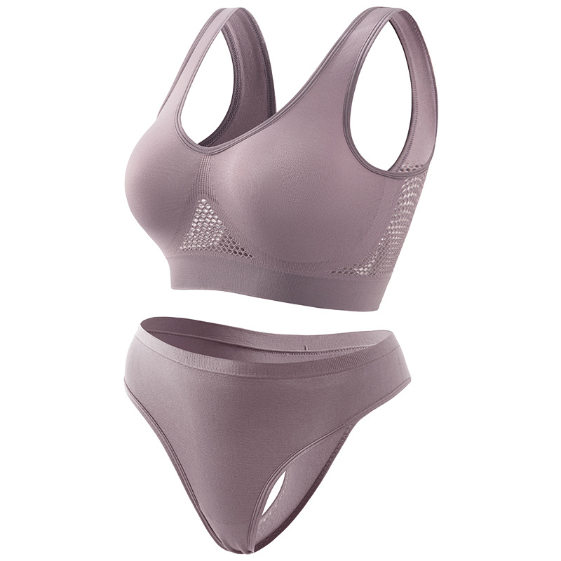 Breathable and comfortable sports bra set