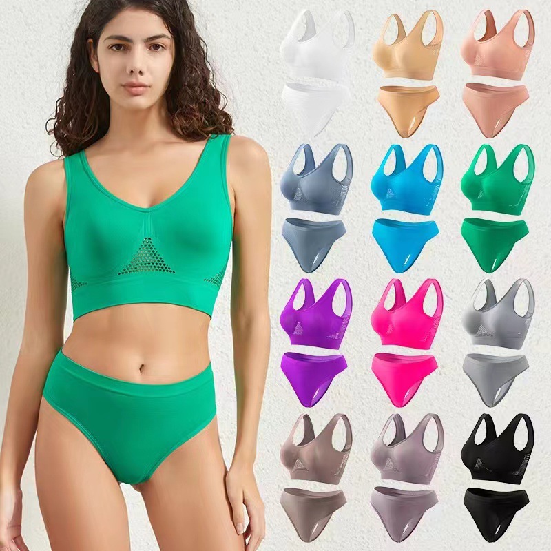 Breathable and comfortable sports bra set