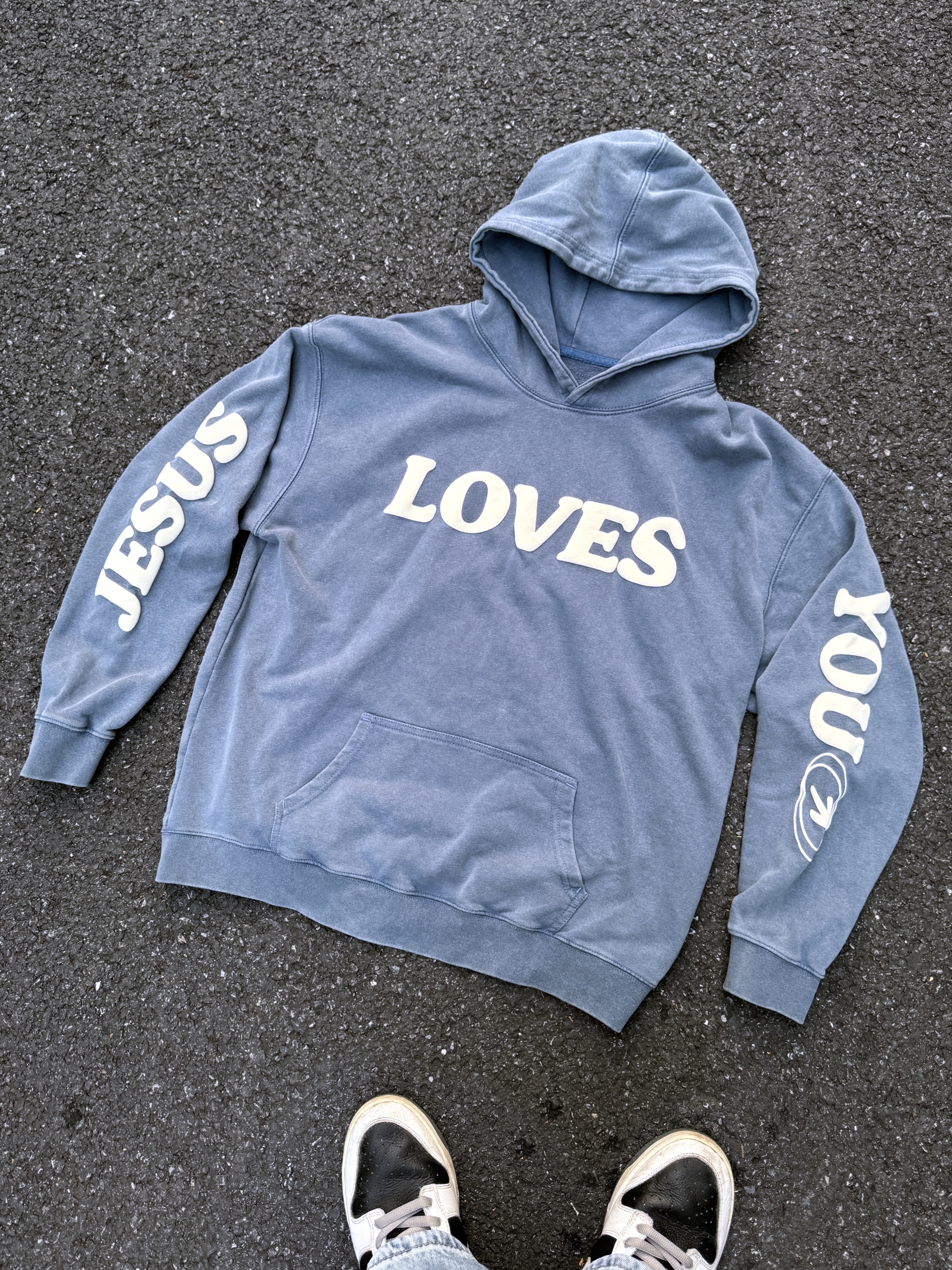 Puff Print Jesus Loves You Graphic Heavyweight Washed Hoodie