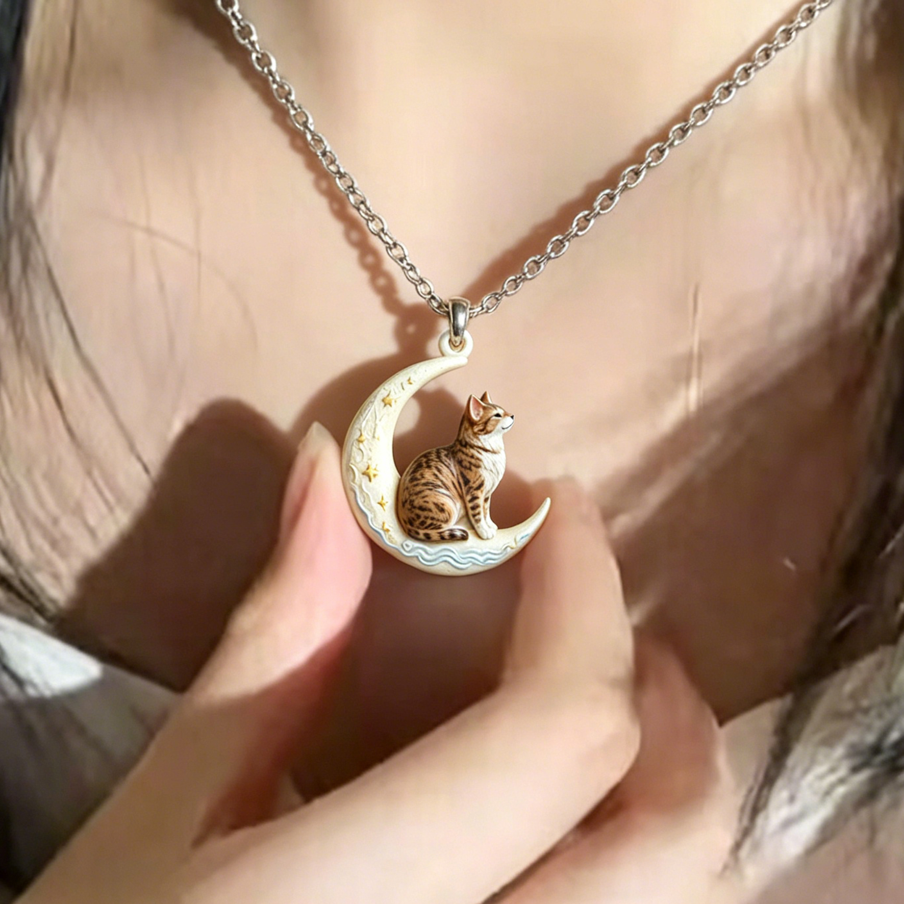 Personalized necklaces, customizable pet pendants, dog and cat portrait necklaces, commemorative gifts, and the perfect present for pet lovers.