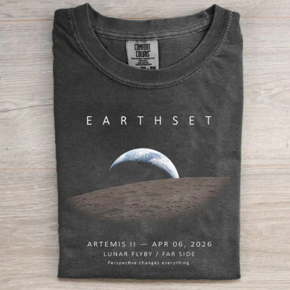 Artemis II Moon Earth View T-Shirt