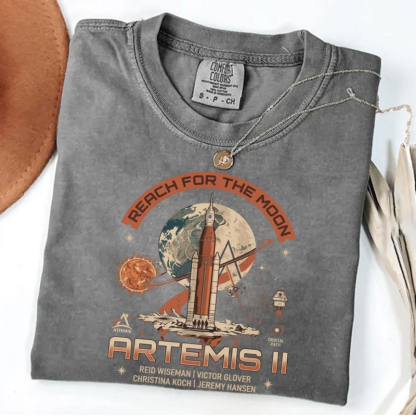 Artemis II Reach For The Moon T-Shirt