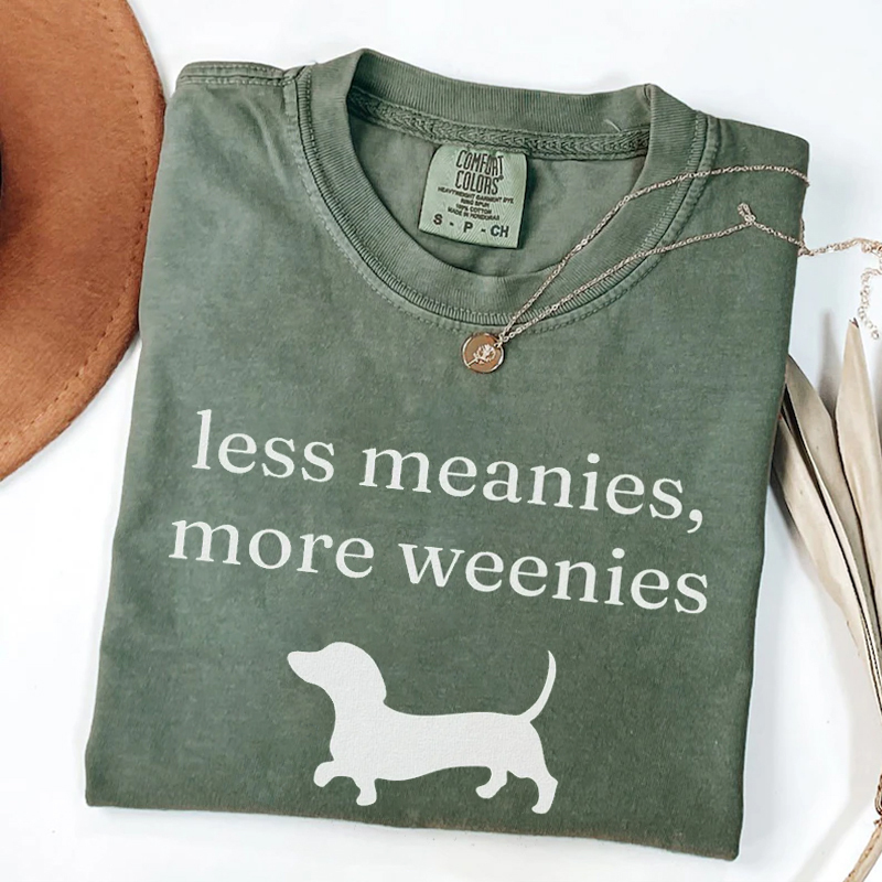 Dachshund Minimal Text T-shirt