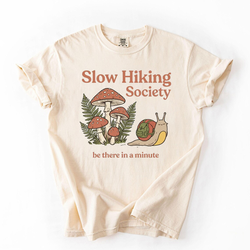 Funny Snail Illustration Camping T-shirt