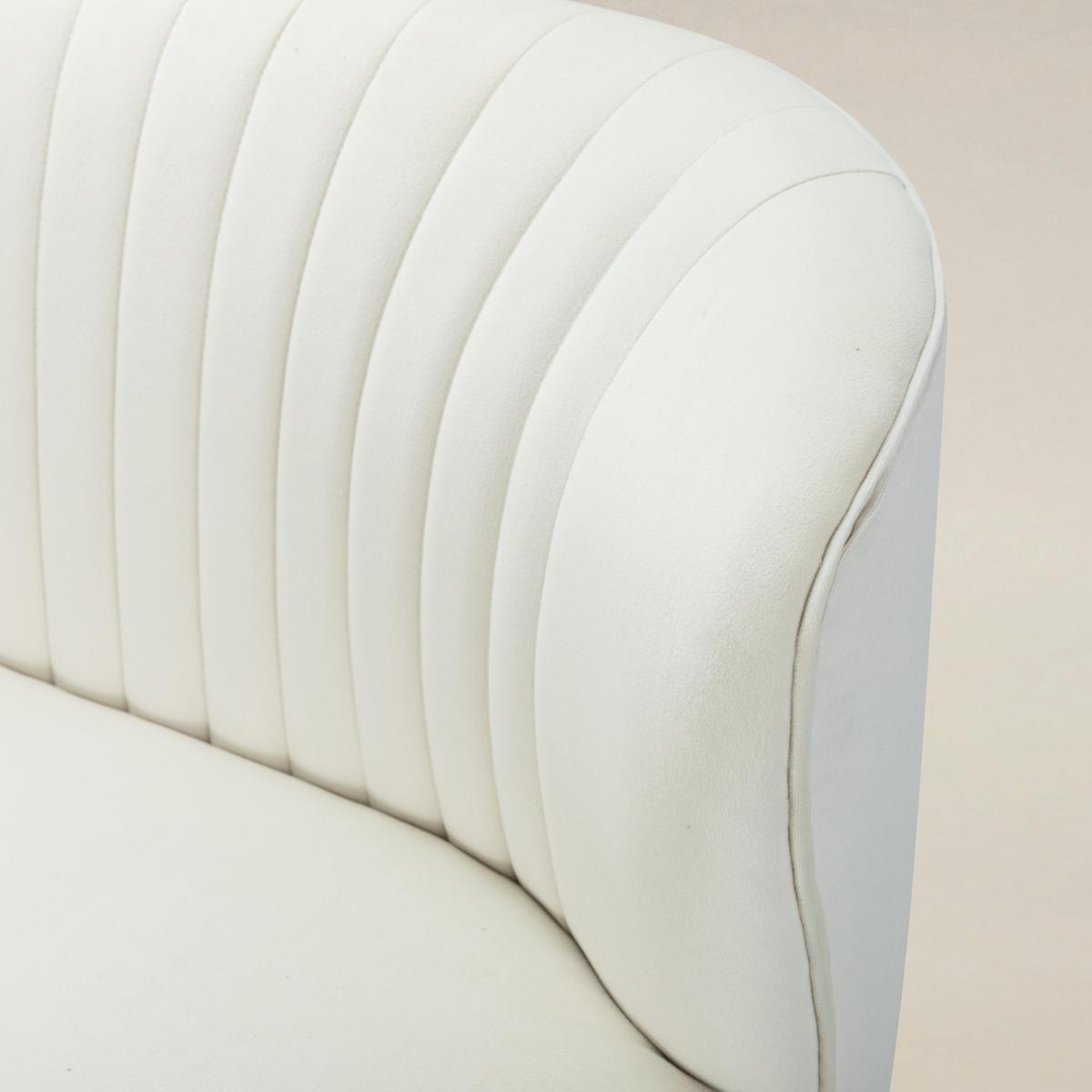 Ainhoa Velvet Loveseat with Hairpin Legs - HULALA HOME