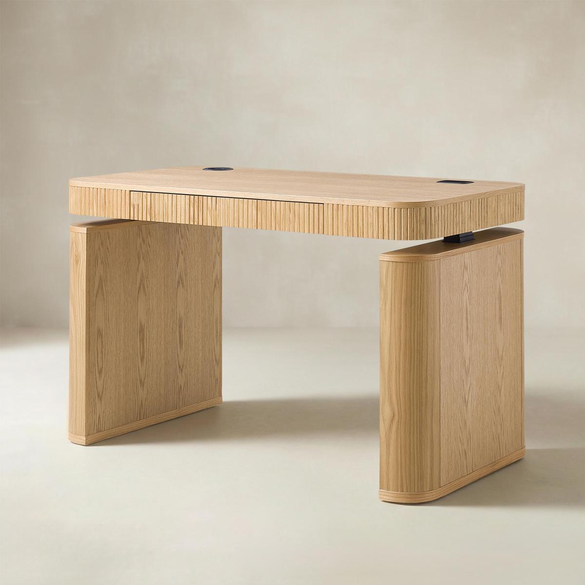 Baggio Modern Electric Adjustable Standing Desk with Cable Management