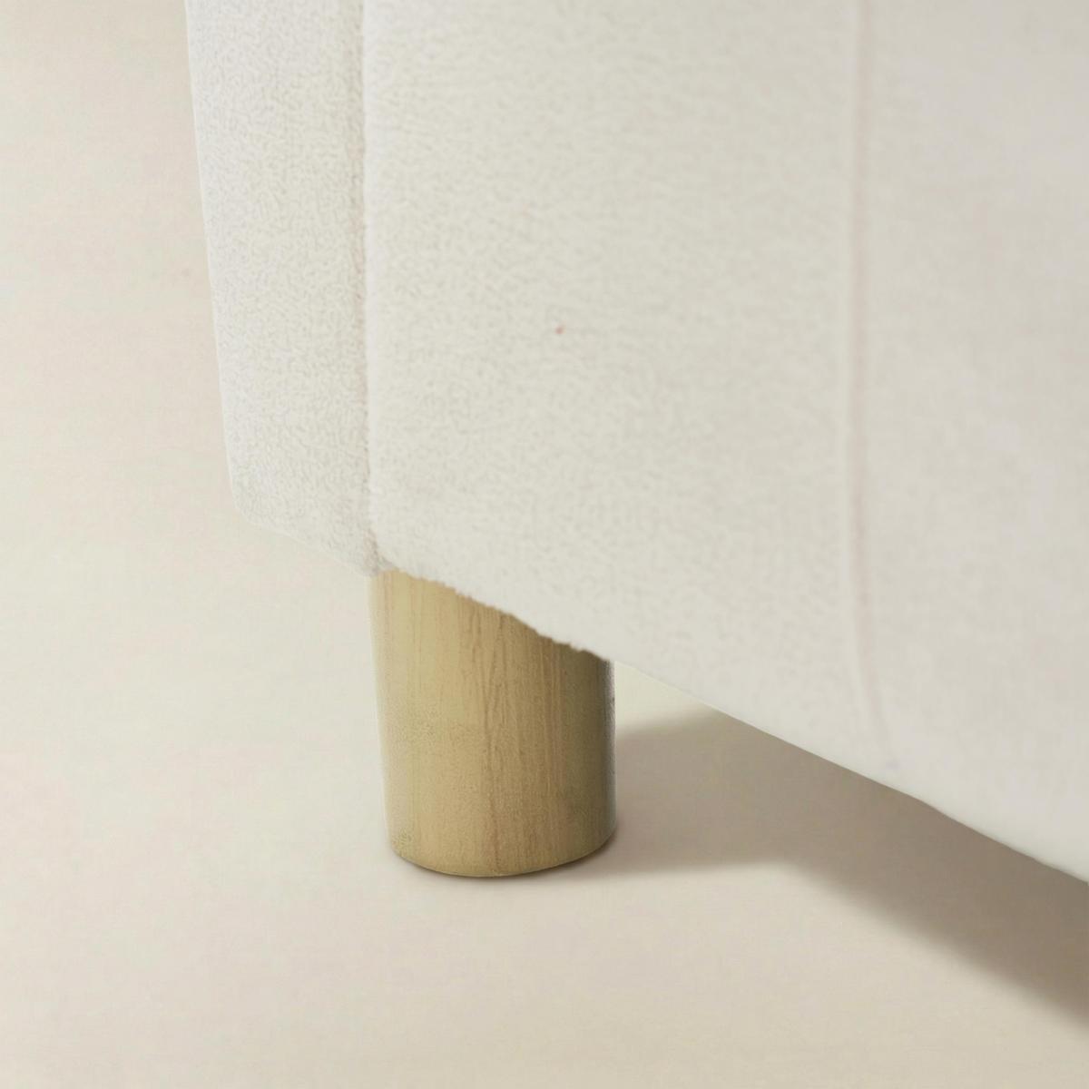 Hilario Loveseat with USB-C Ports Tufted Design