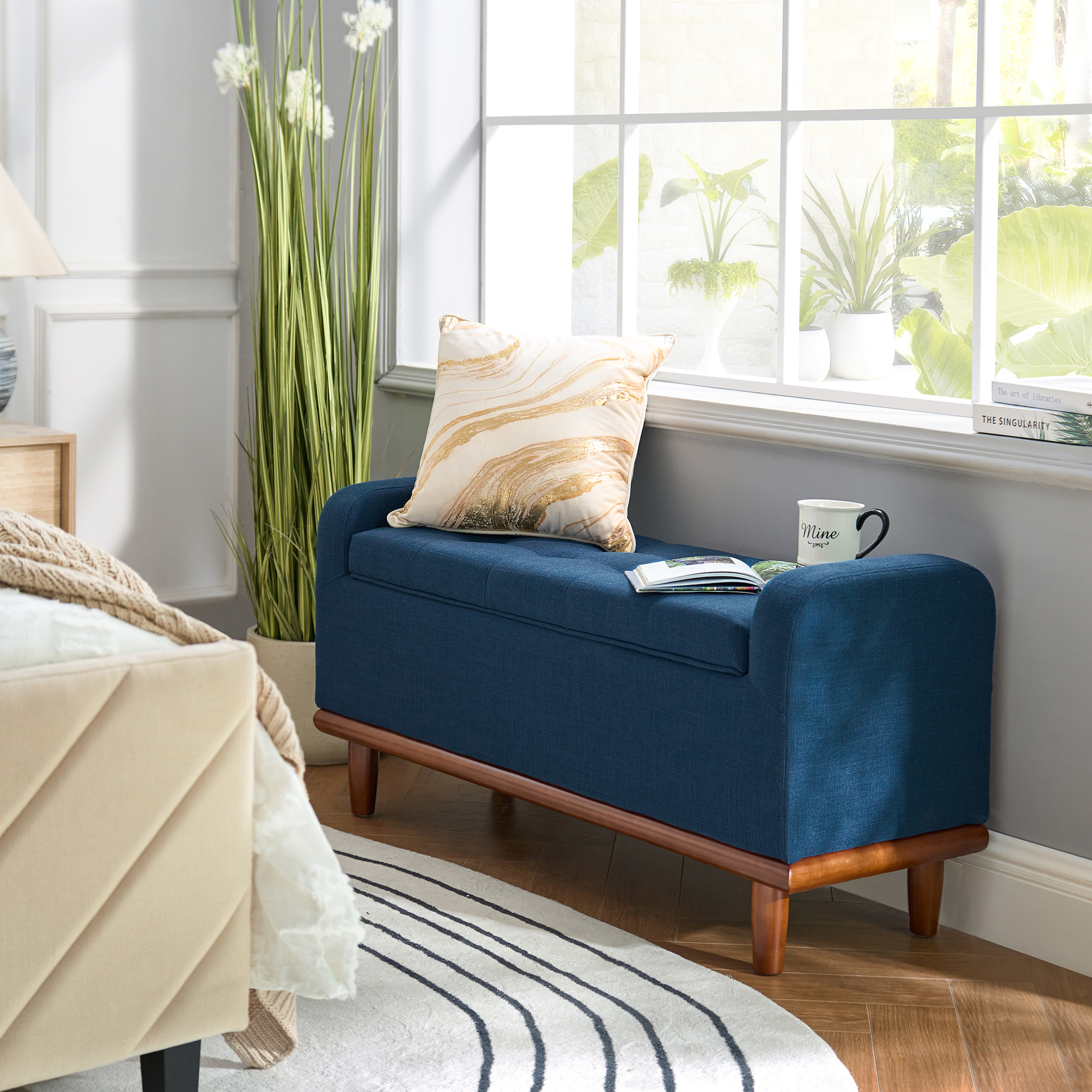 Clover Storage Bench – Tufted Seat with Hidden Organiser Space